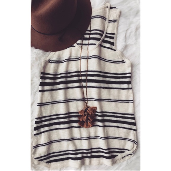 Anthropologie Tops - 🇺🇸Moth Top